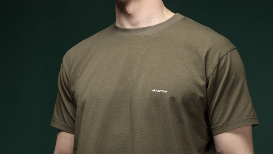 Як визначити розмір футболки для військових?