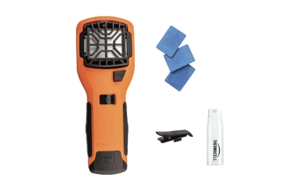 Захист від комарів та мошок у польових умовах — чому це важливо?