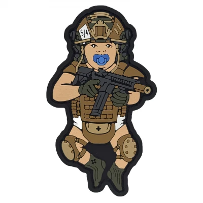 Патч (шеврон) «Малюк народжений для війни» від Sanchi. М’який ПВХ пластик. Койот