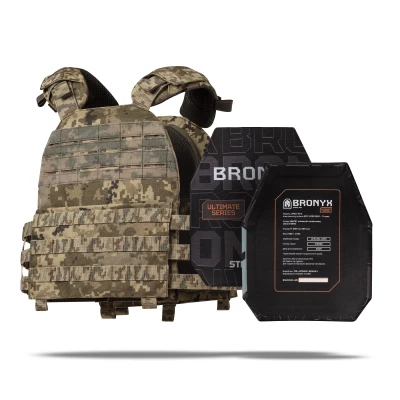 Бронежилет 3 класу (M.V.P.). Вага 2.9 кг. Поліетиленові плити 0.99 кг. Піксель (мм-14)