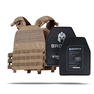 Бронежилет 3 класу (M.V.P.). Вага 3.6 кг. Поліетиленові плити 1.42 кг. Койот