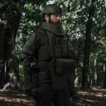 Бронежилет збільшений 3 класу (PRO) L. Вага 3.4 кг. Поліетиленові плити 1.14 кг. Олива 9