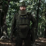 Бронежилет 4-го класу (PRO). Вага 7.3 кг. Сталеві плити 3.4 кг. Олива 4