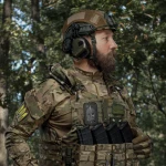 Комплект: кевларовый шлем Fast IIIA+активные наушники M31H+кавер. Олива-мультикам 3