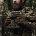 Бронежилет 3 класу (PRO). Вага 3.2 кг. Поліетиленові плити 1.38 кг. Піксель (мм-14) 13