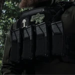 Боковий правосторонній еластичний підсумок для магазинів АК/AR та турнікетів відкритого типу з кріпленням на липучці. Чорний 4