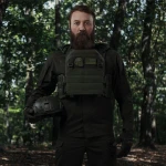 Бронежилет 3 класу (PRO). Вага 3.1 кг. Поліетиленові плити 0.99 кг. Олива 11