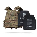 Бронежилет 3 класу (M.V.P.). Вага 3.6 кг. Поліетиленові плити 1.42 кг. Мультикам